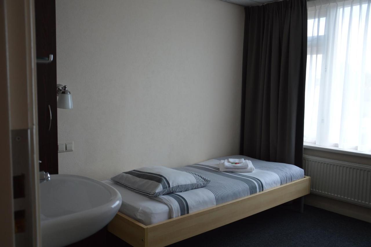 Hotel Pico Rozenburg Luaran gambar